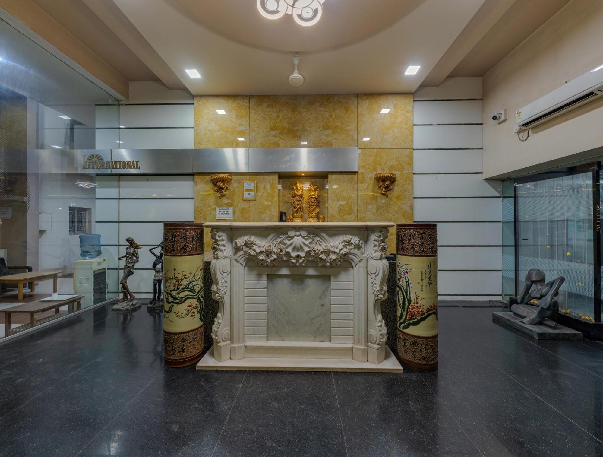 Hotel Surya Executive 3 Star Hotel Solapur Exterior photo